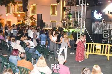 Concierto de Nia Correia en San Juan/Francisco Javier Santana e Ildefonso Rodríguez.